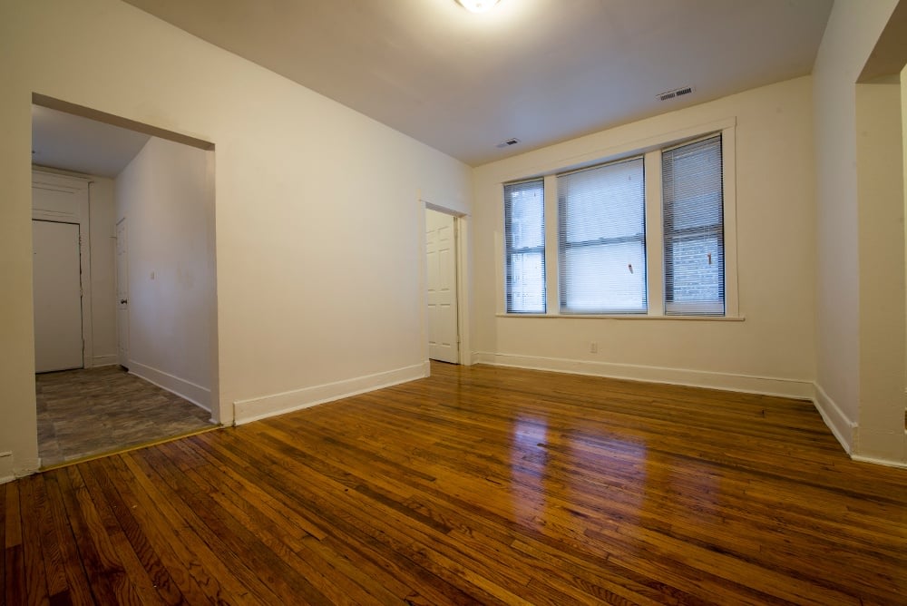 5901 S Michigan Ave Image 11