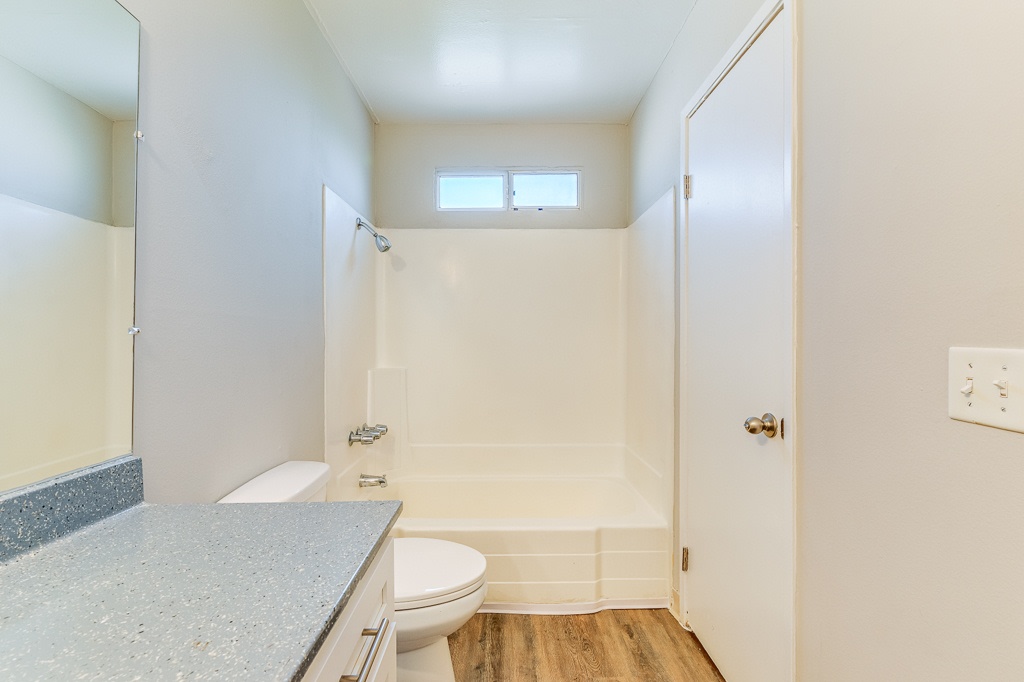 Woodlawn Gardens Apartments Image 17