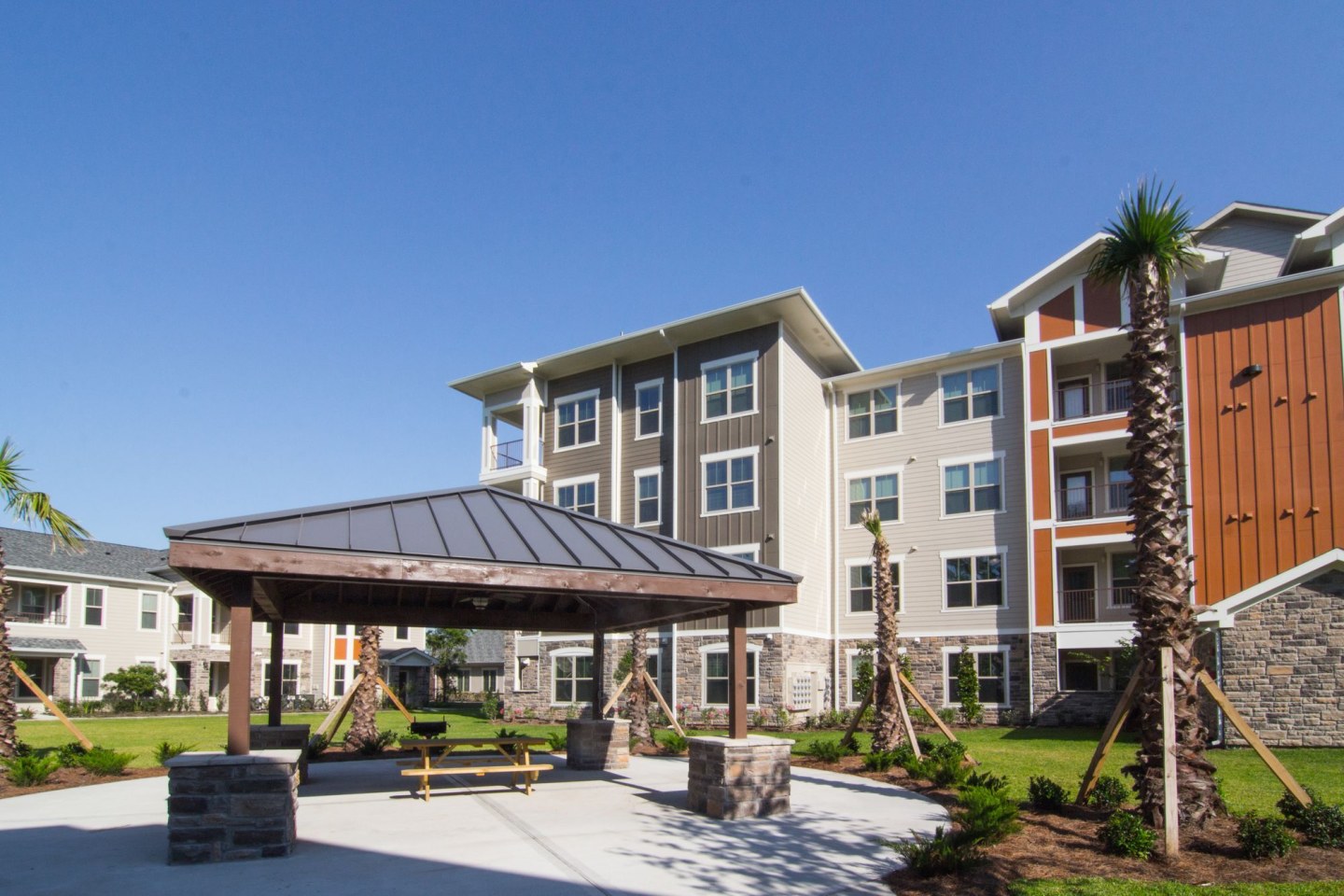 The Pointe at West Lake Image 23