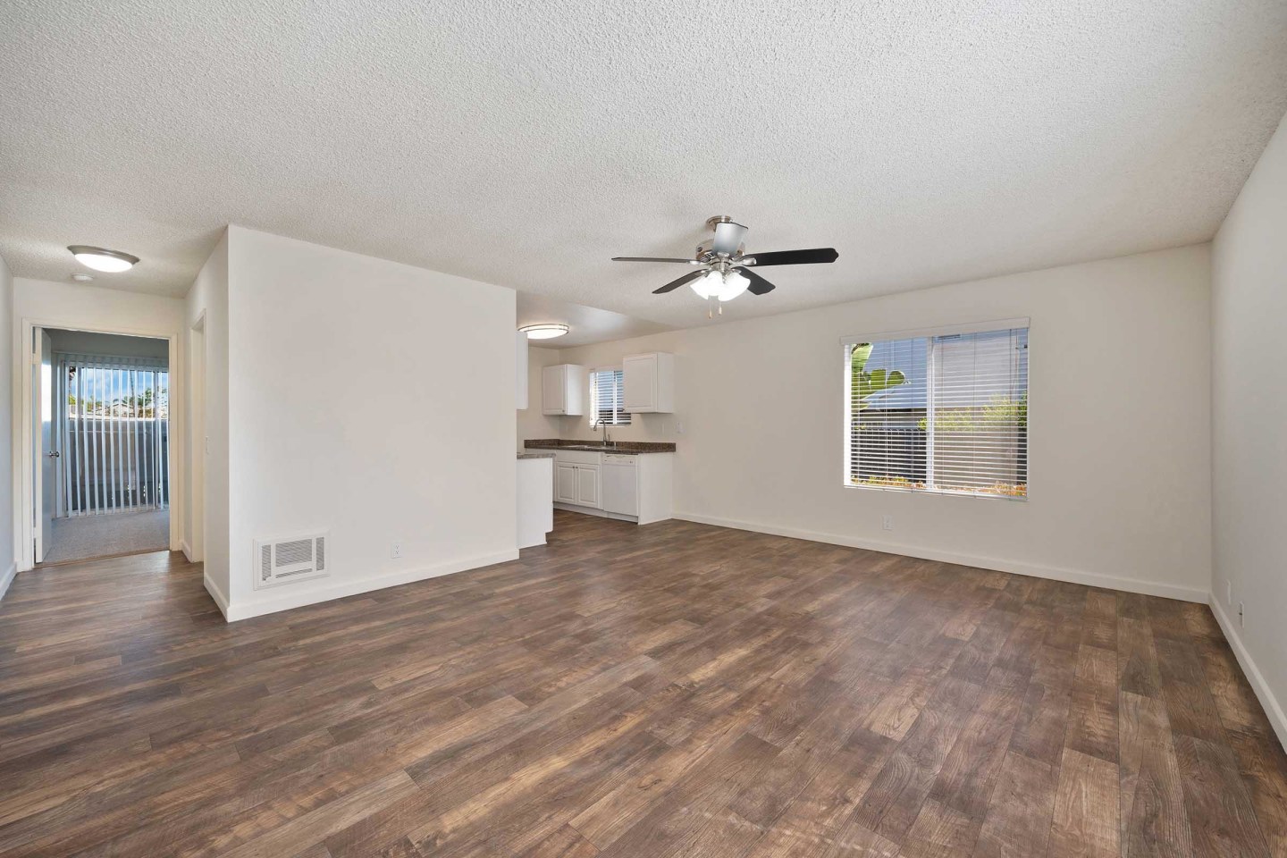 Elan Tamarack Shores Image 17