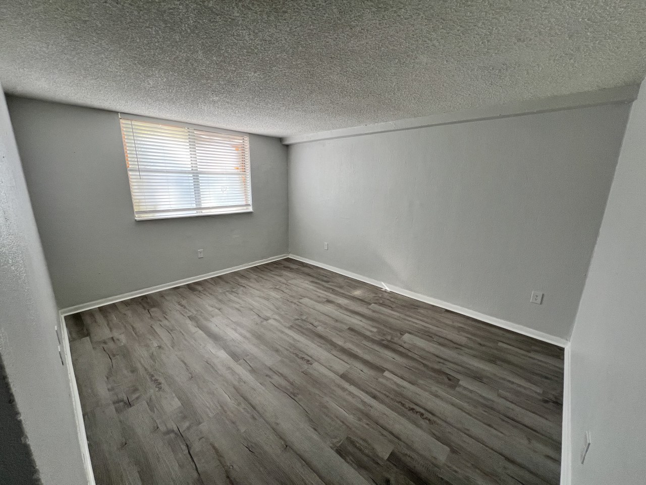 Blue Lake Village Apartments Image 11
