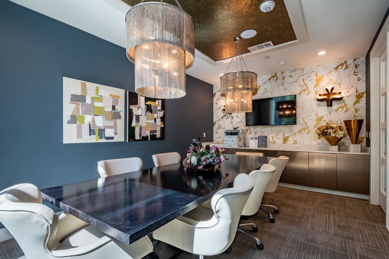 Luxia Swiss Avenue Image 29