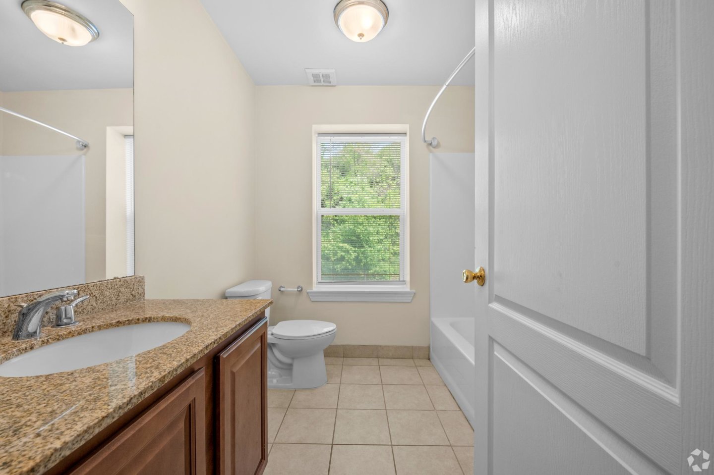 Summit Ridge Luxury Apartments Image 9