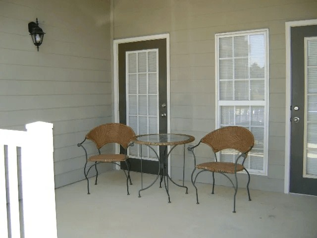 Village on the Lake Apartments Image 7