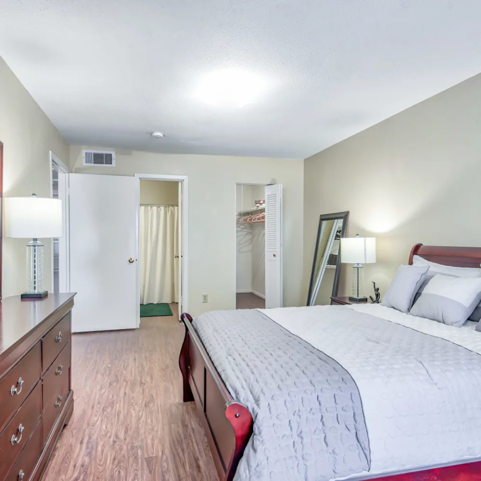 Napoleon Square Phase 1 Image 8