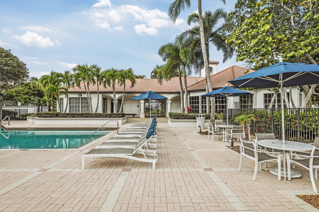 The Cove at Boynton Beach Apartments Image 8