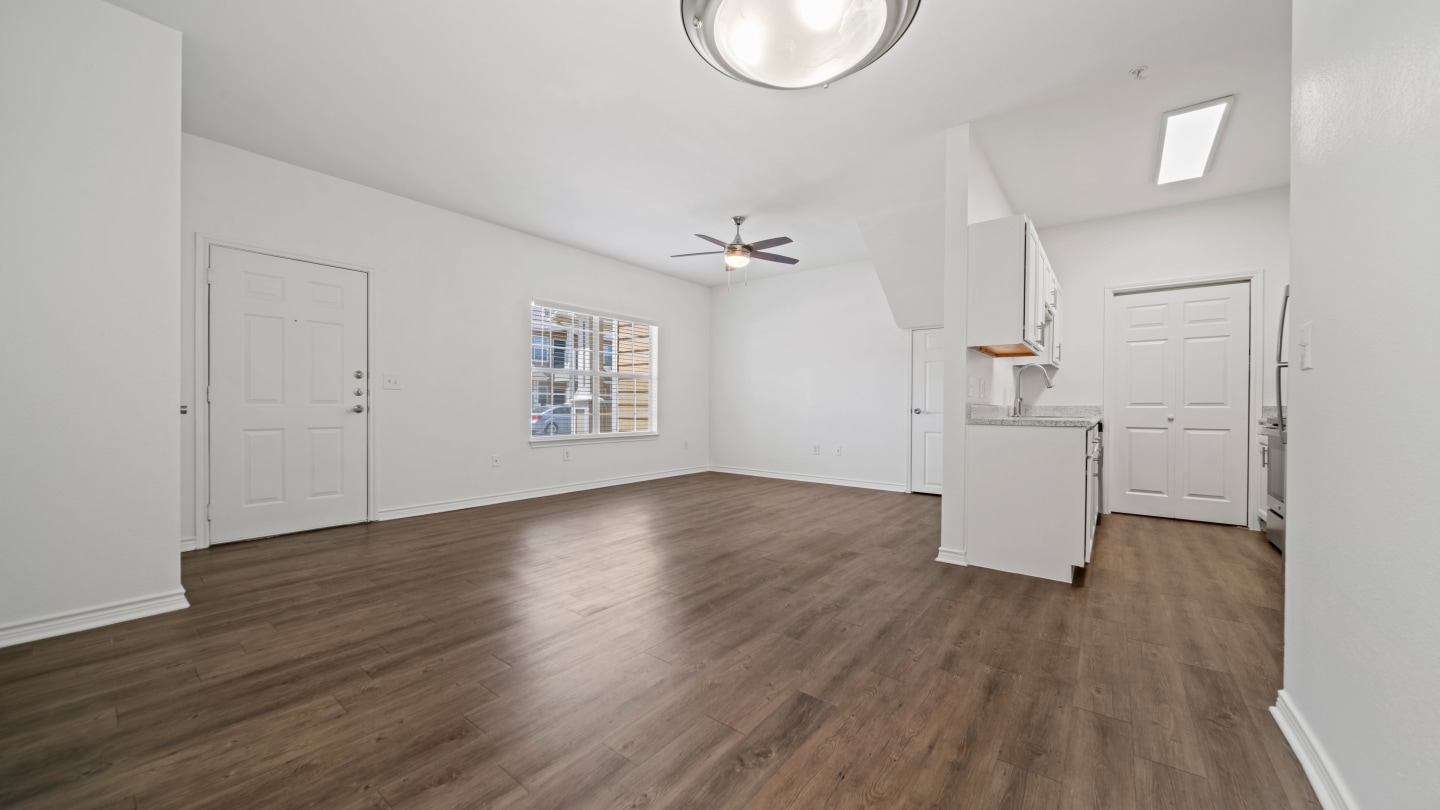 Cotton Crossing Apartment Homes Image 5
