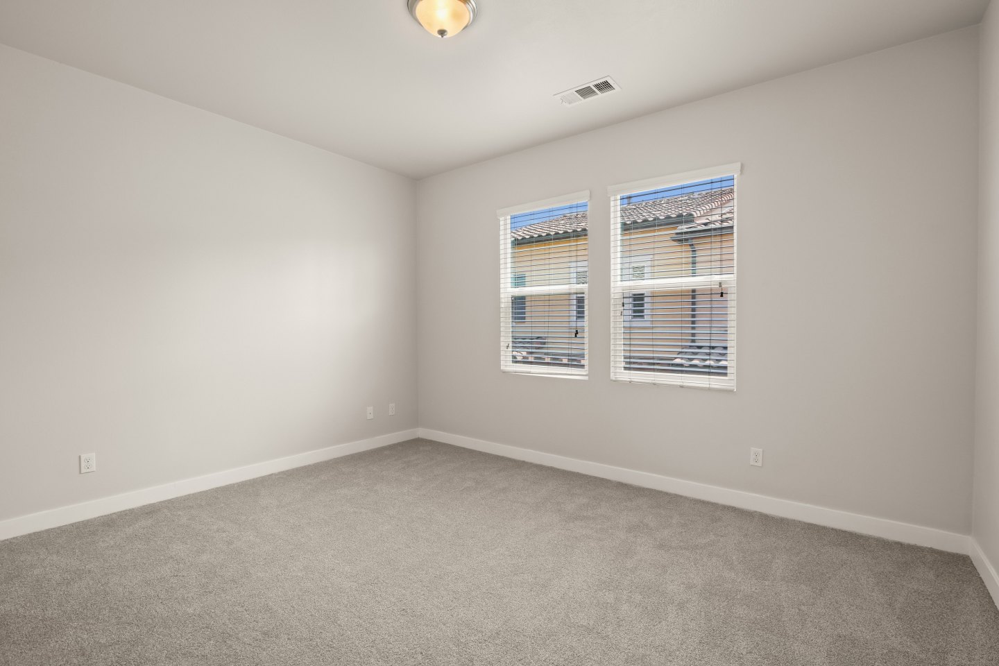 CasaLago Eastlake Image 28