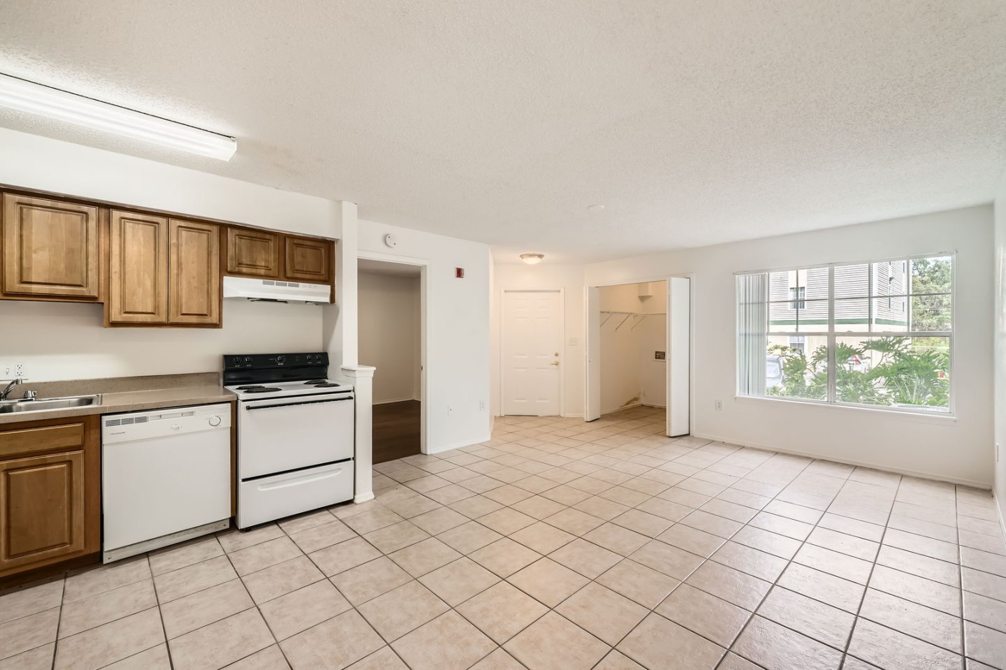 Affordable Housing - Golden Oaks Image 22