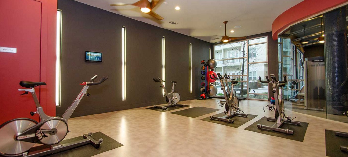 Standard at CityLine I & II Image 15