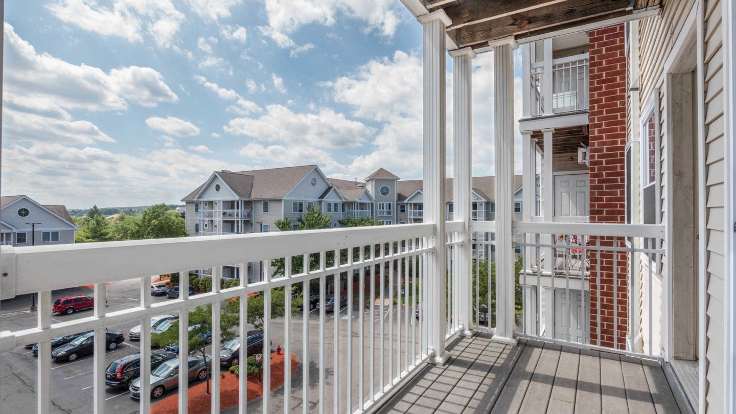 Rosecliff Image 36