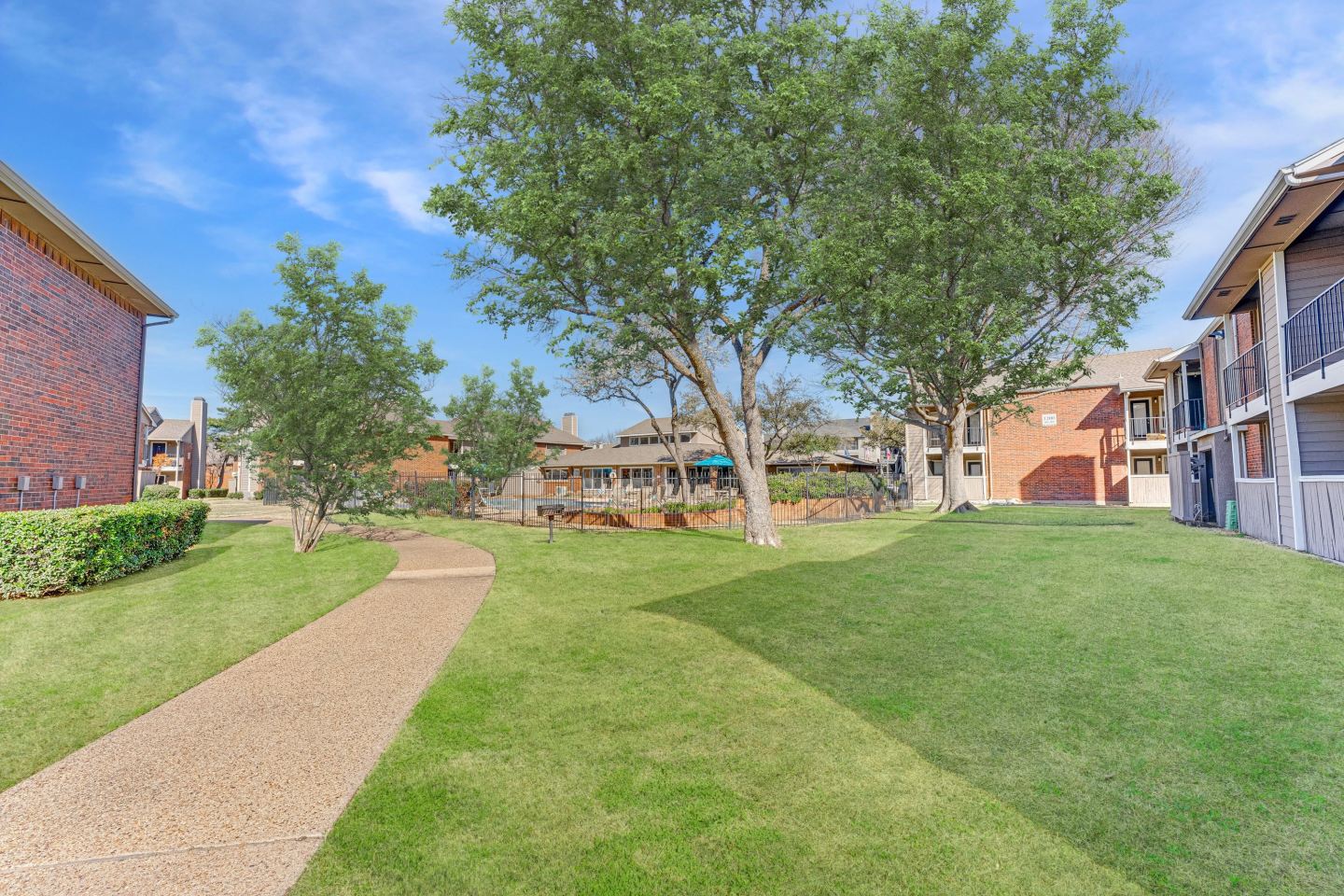Towne Centre Village Image 21
