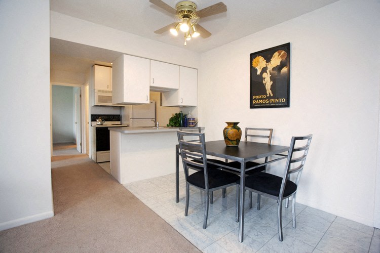 Beechmont Towers Image 10