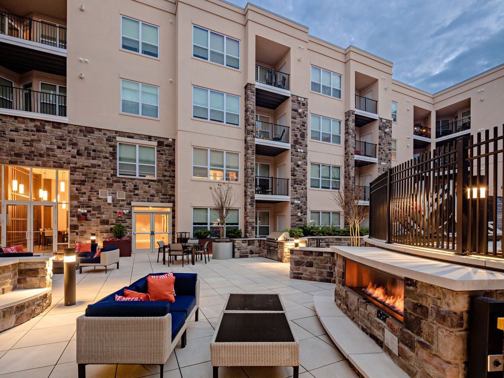Avalon Rockville Centre Image 1
