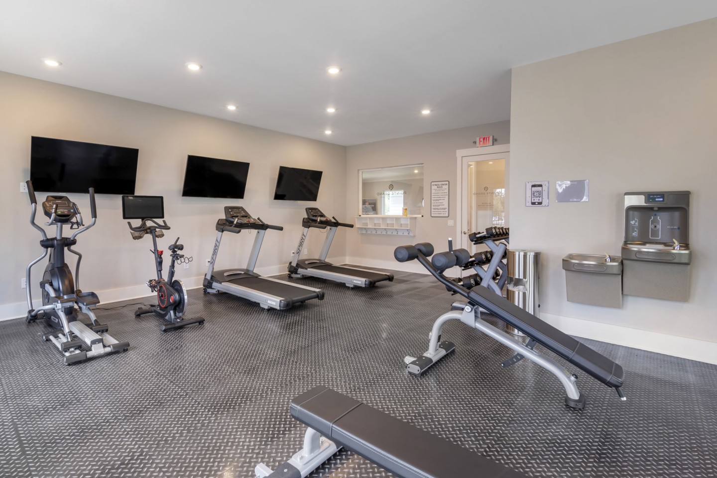 Pointe Grand Apartment Homes Image 12
