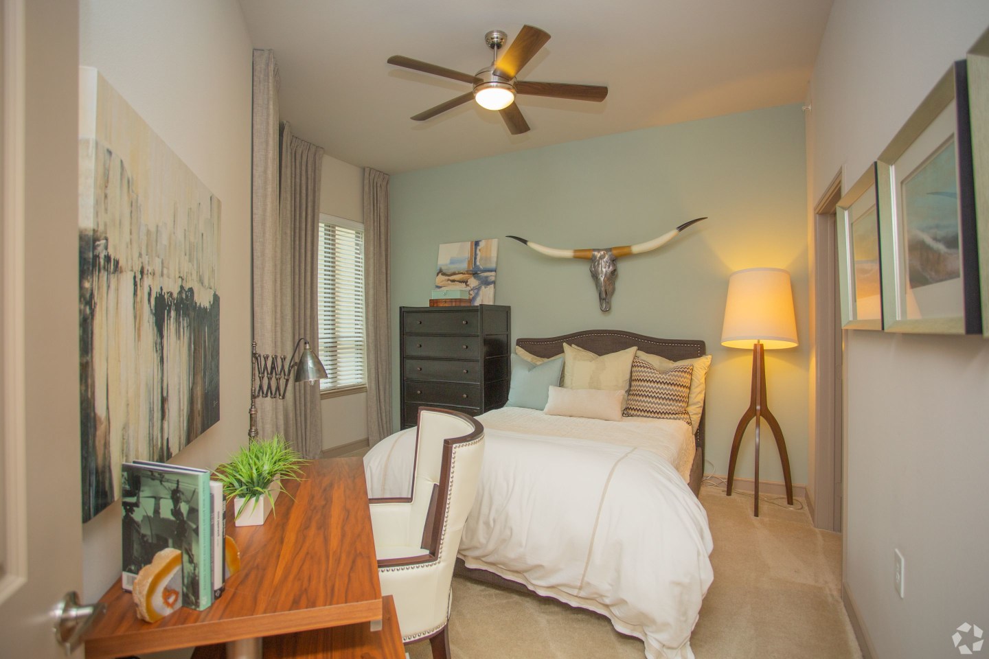 Fountain Pointe Las Colinas Image 52
