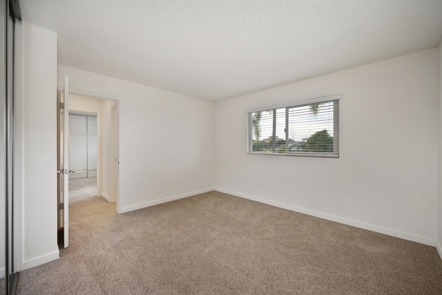 Elan Sea Lofts Image 24