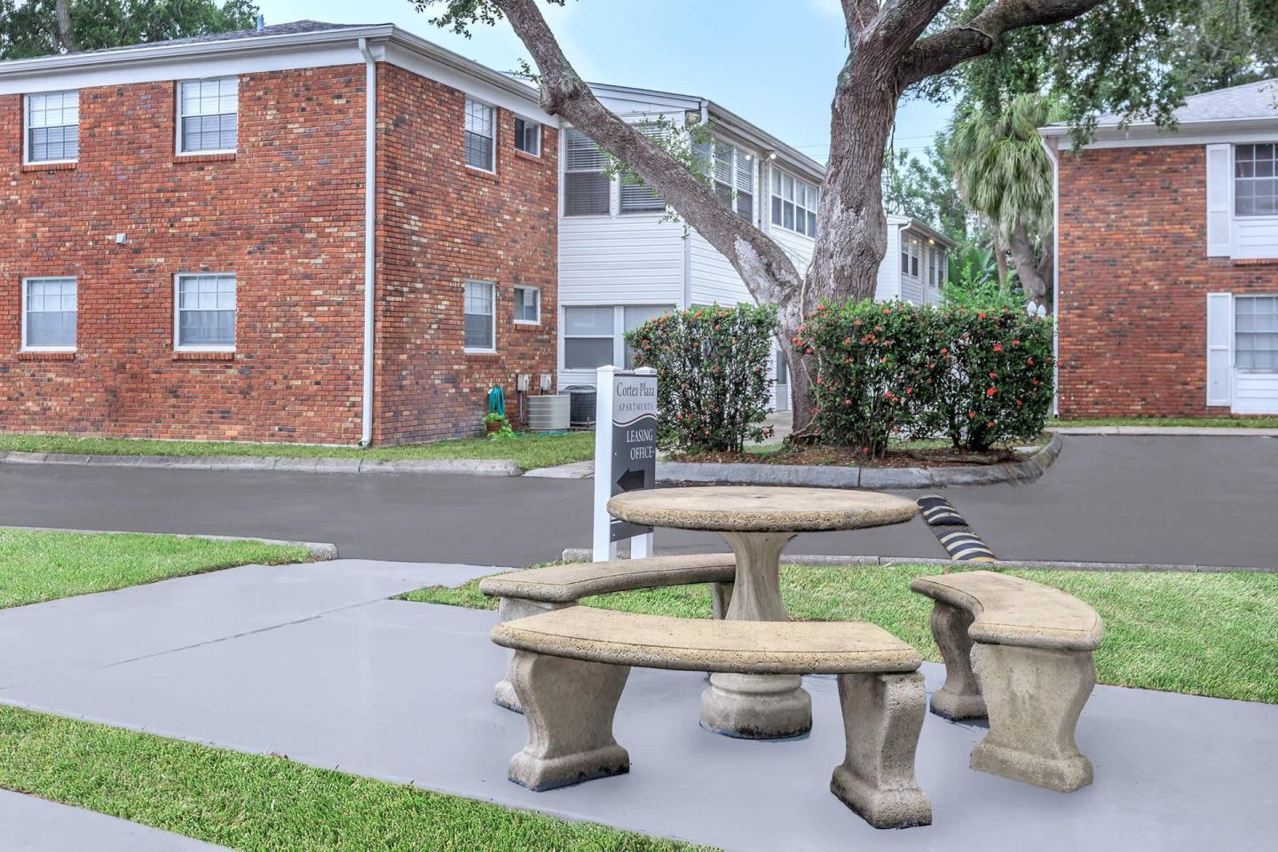 Cortez Plaza Apartments Image 7