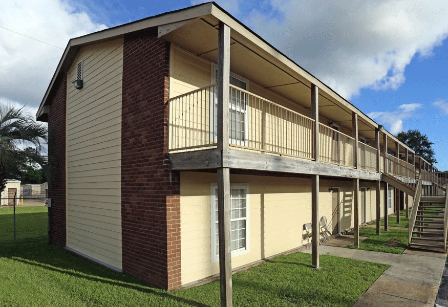 Eden Manor / Hartford Commons Image 2