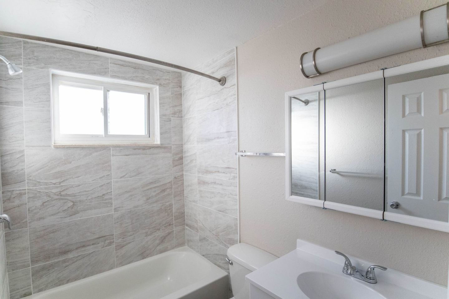 Joliet Towers Apartments Image 30