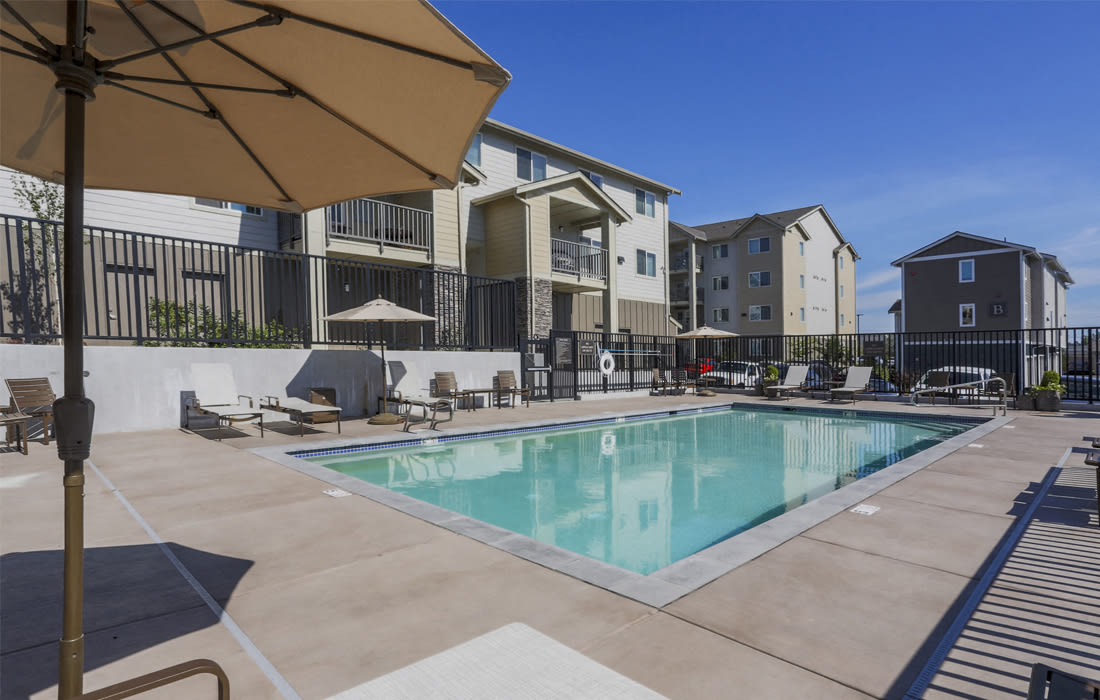 Axis Apartments Image 20