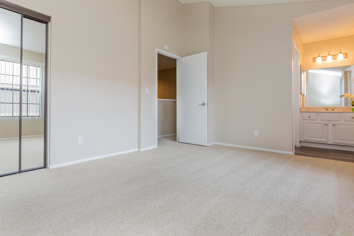 Oak Tree Court Image 43