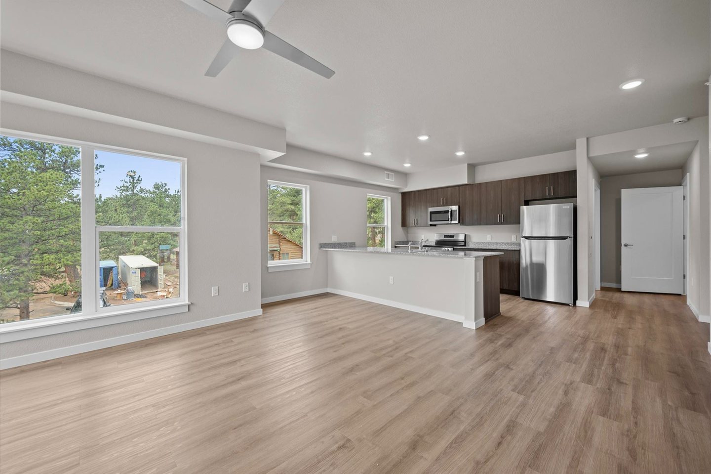Prospector Apartments Image 50