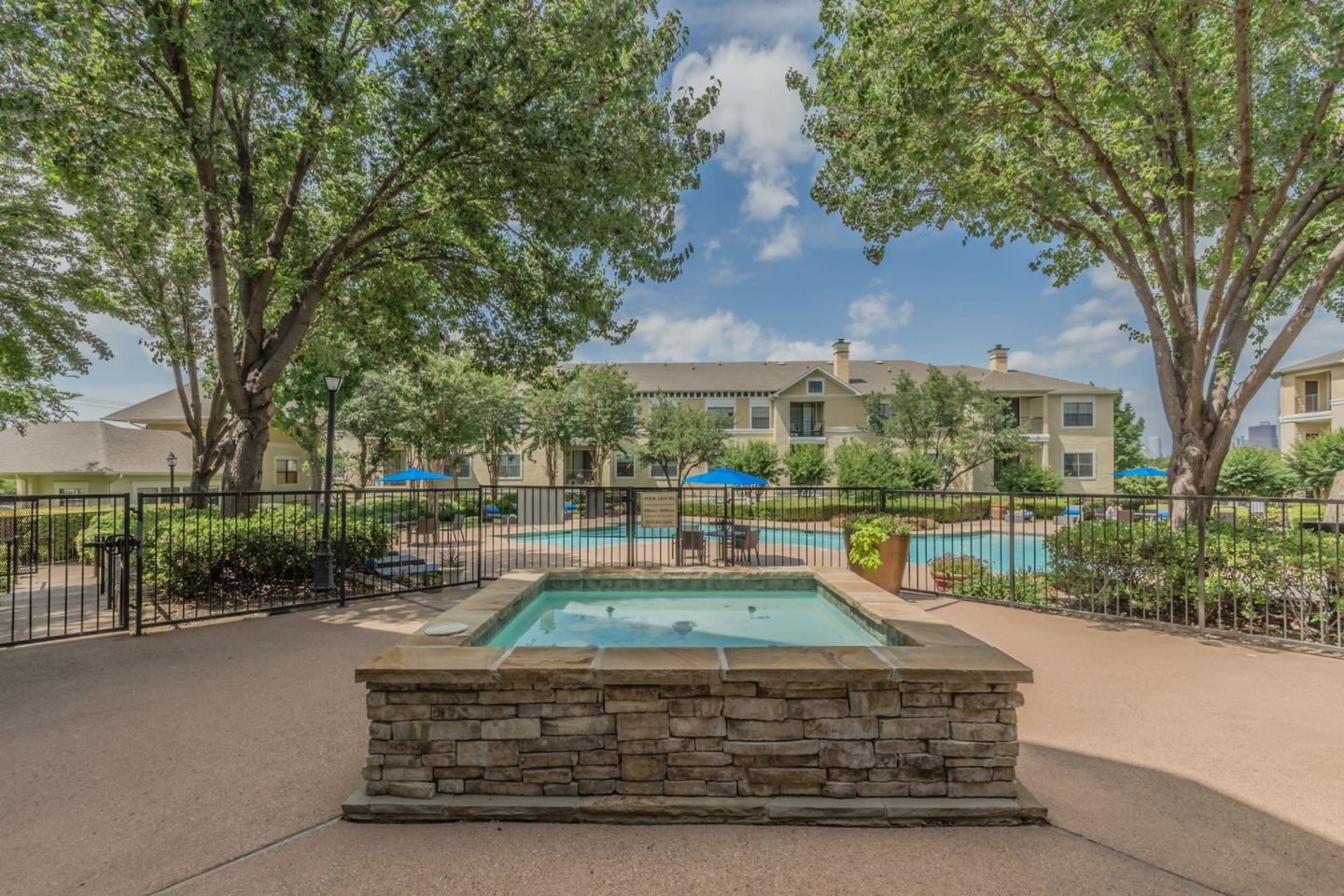 Grand Estates at Kessler Park Image 37