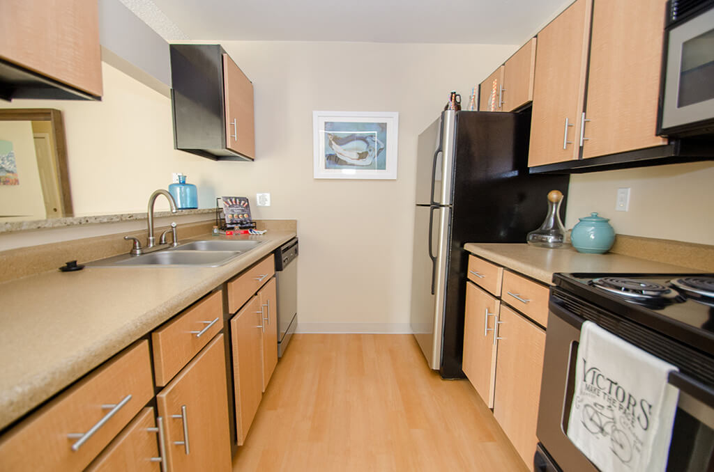 Rock Peak on Sunset Apartments Image 8
