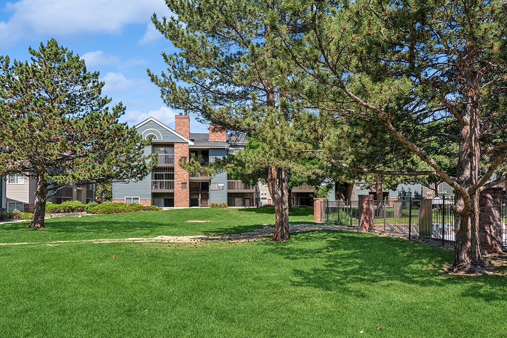 Rock Peak on Sunset Apartments Image 15