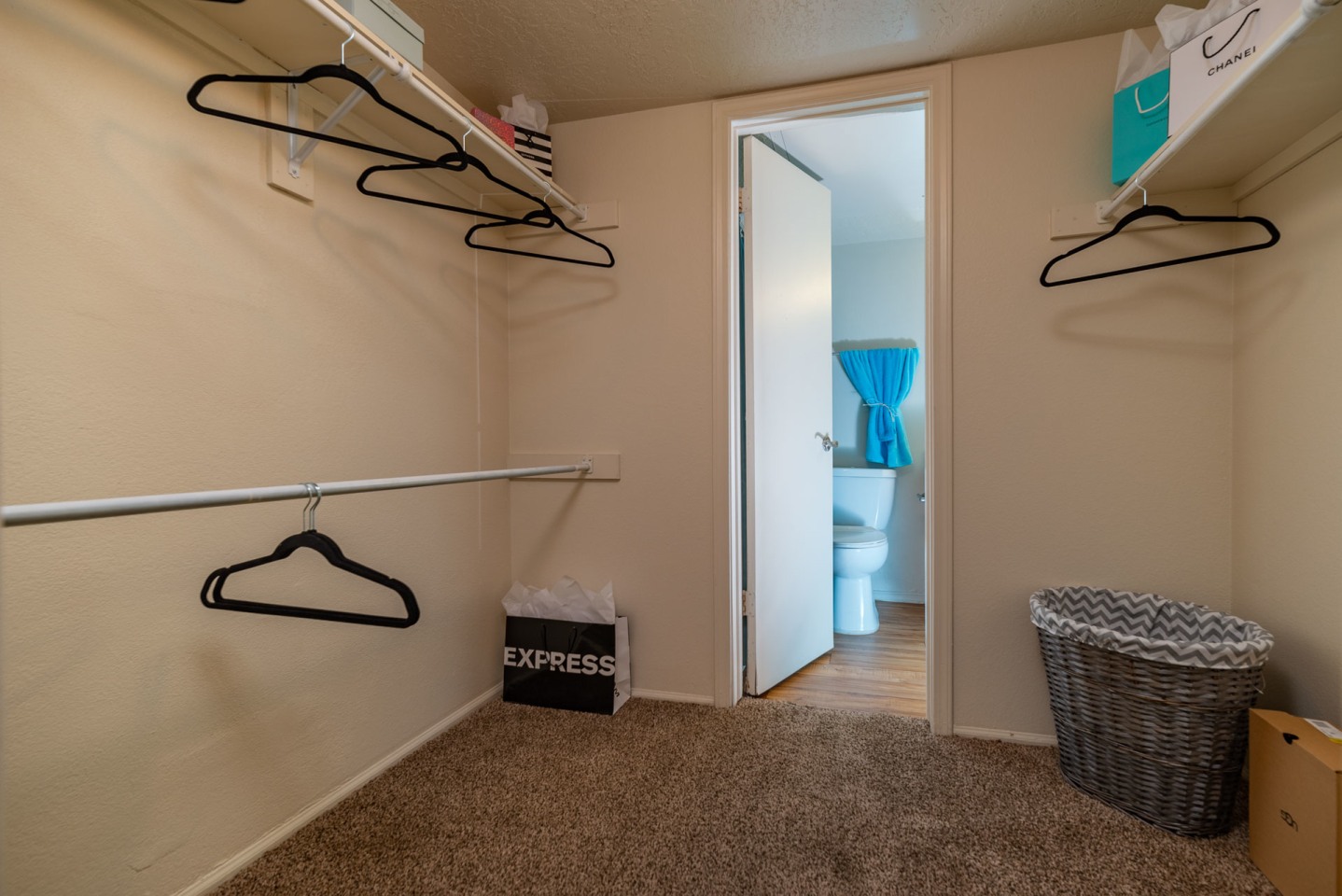 Oak Tree Park Apartments Image 16