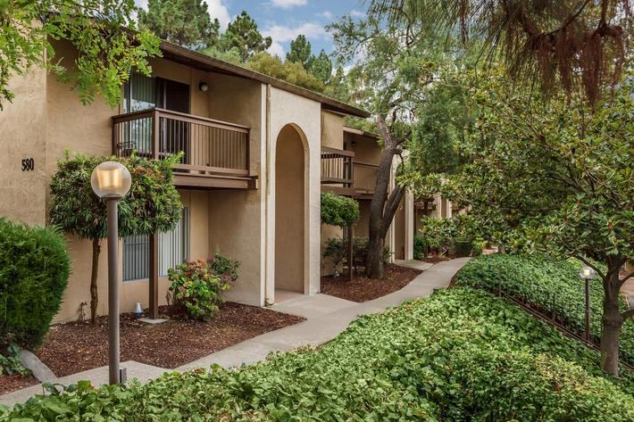 The Villas at Harbor Pointe Image 5