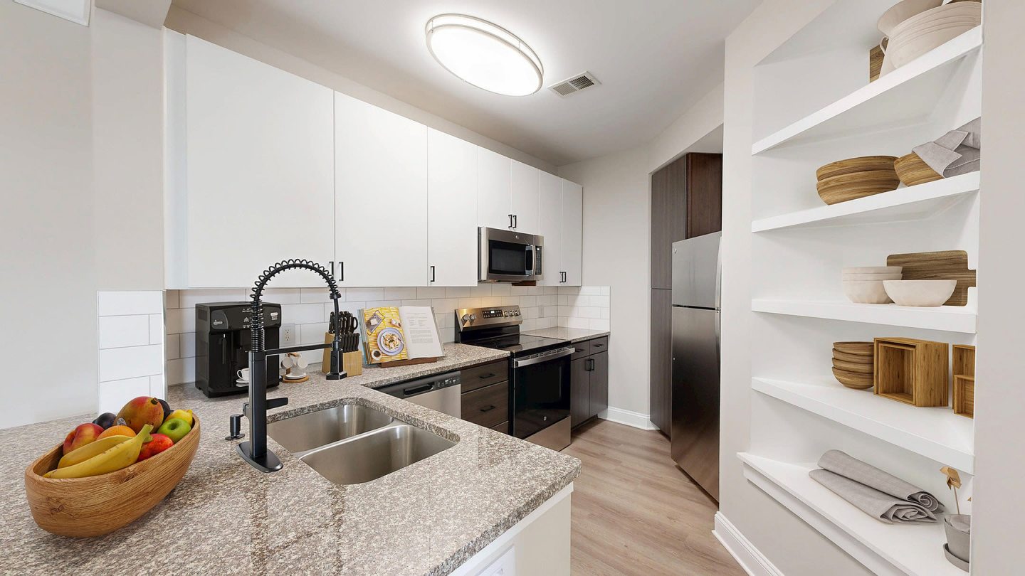 Creekstone at RTP Apartments Image 4