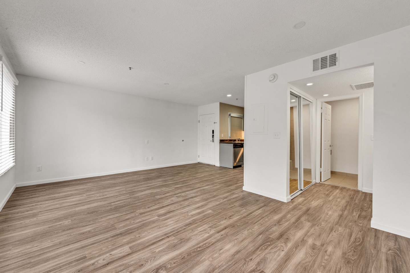Vivo Living Charlotte Image 24