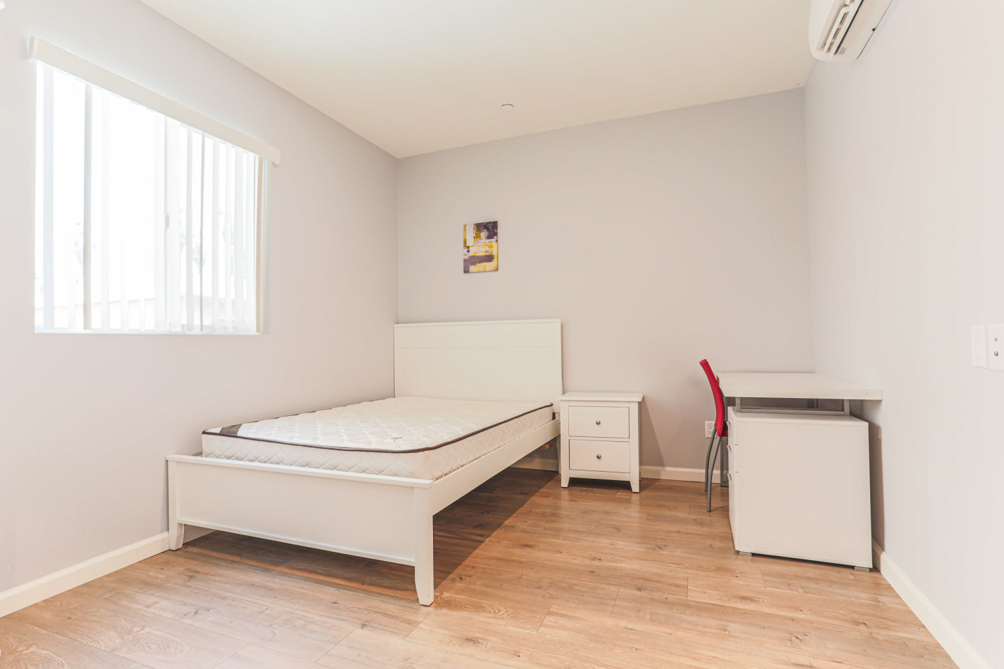 1259 W 36th Place - Co-Living Image 7