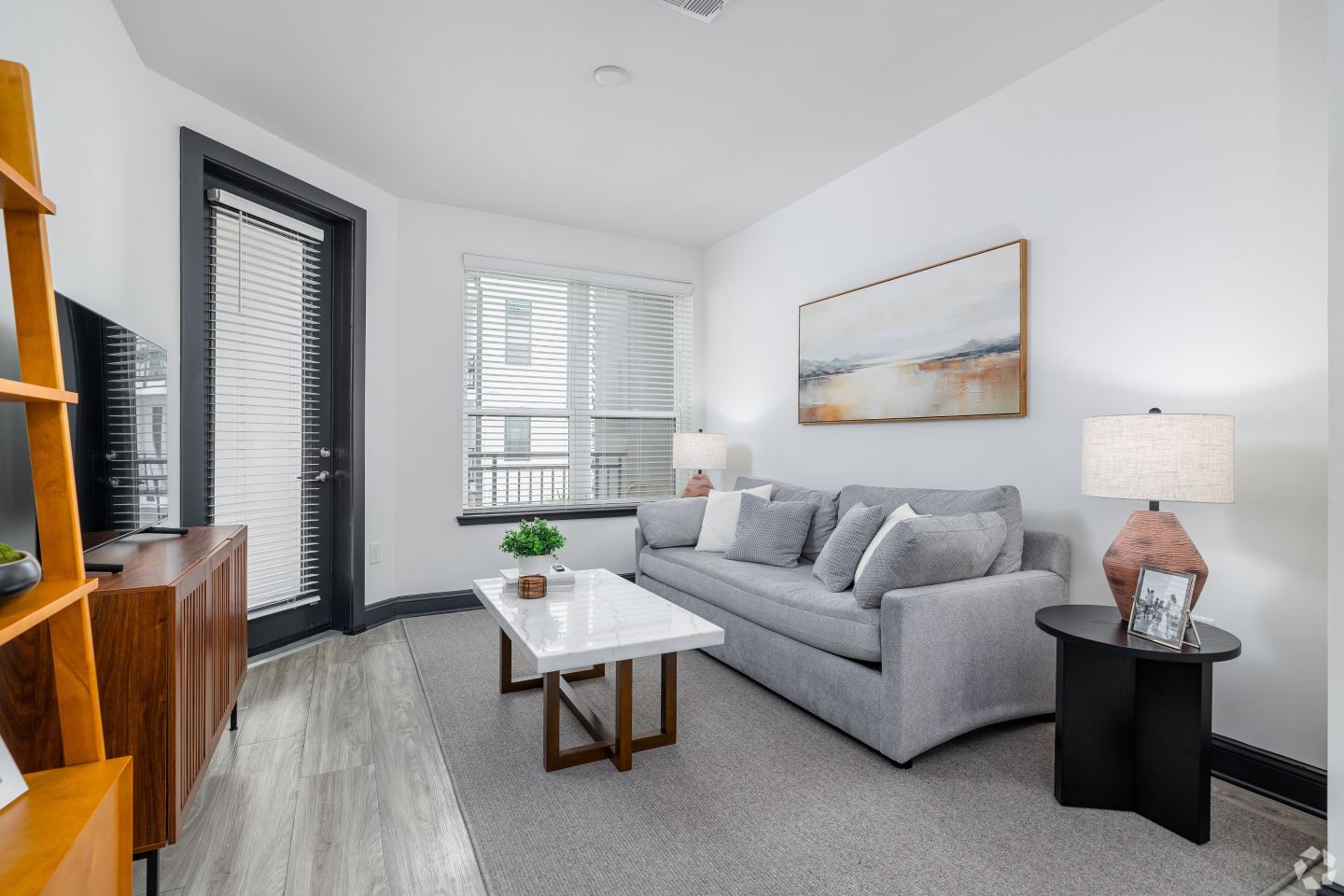 Axis Midtown Image 28