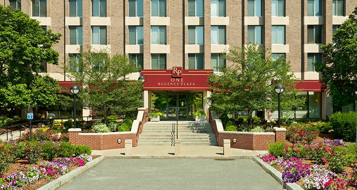Regency Plaza Image 31