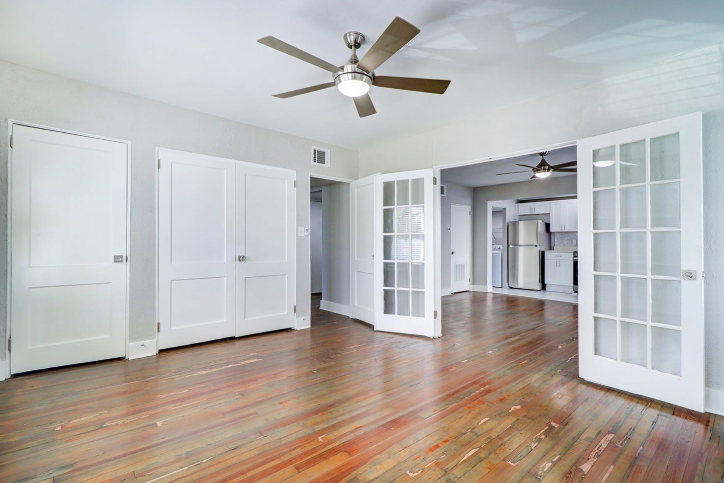 The Hyde Park Collection Image 48