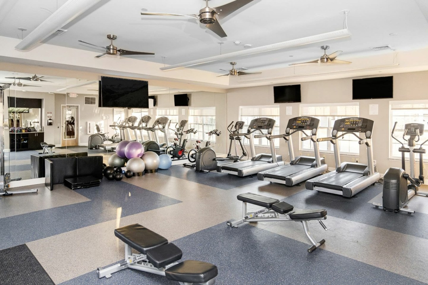 Deerfield Place Image 11