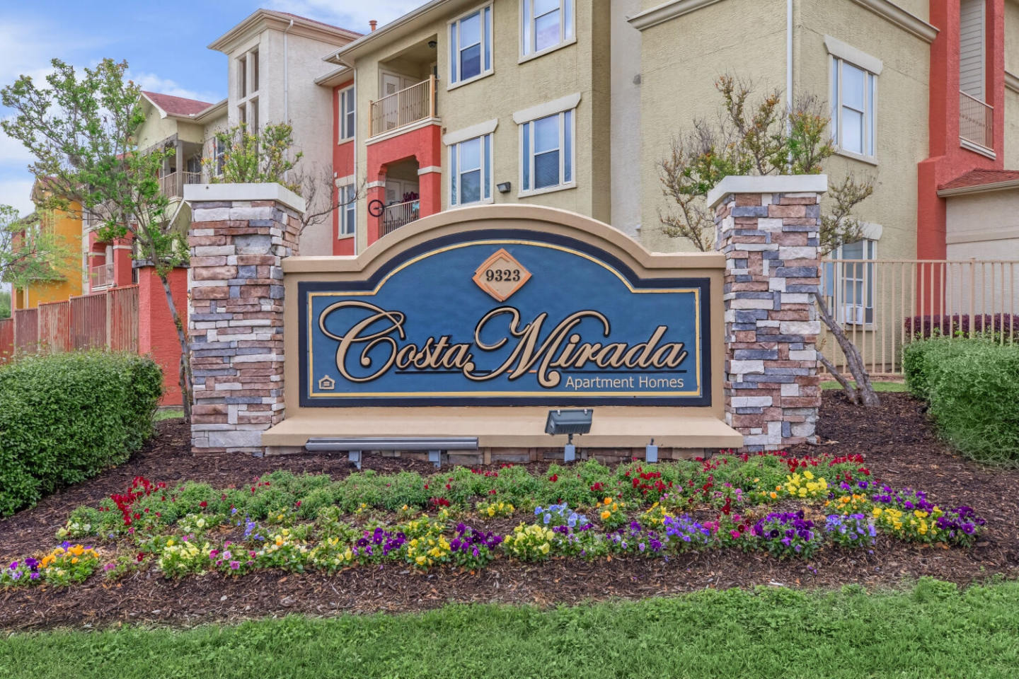 Costa Mirada Image 1
