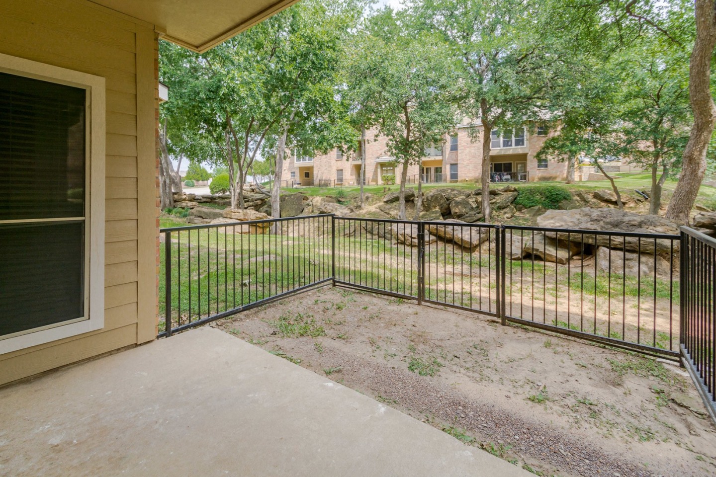 Woodchase Apartments Image 3