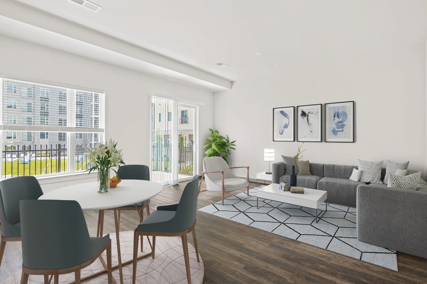 Metropolis Apartments Image 4