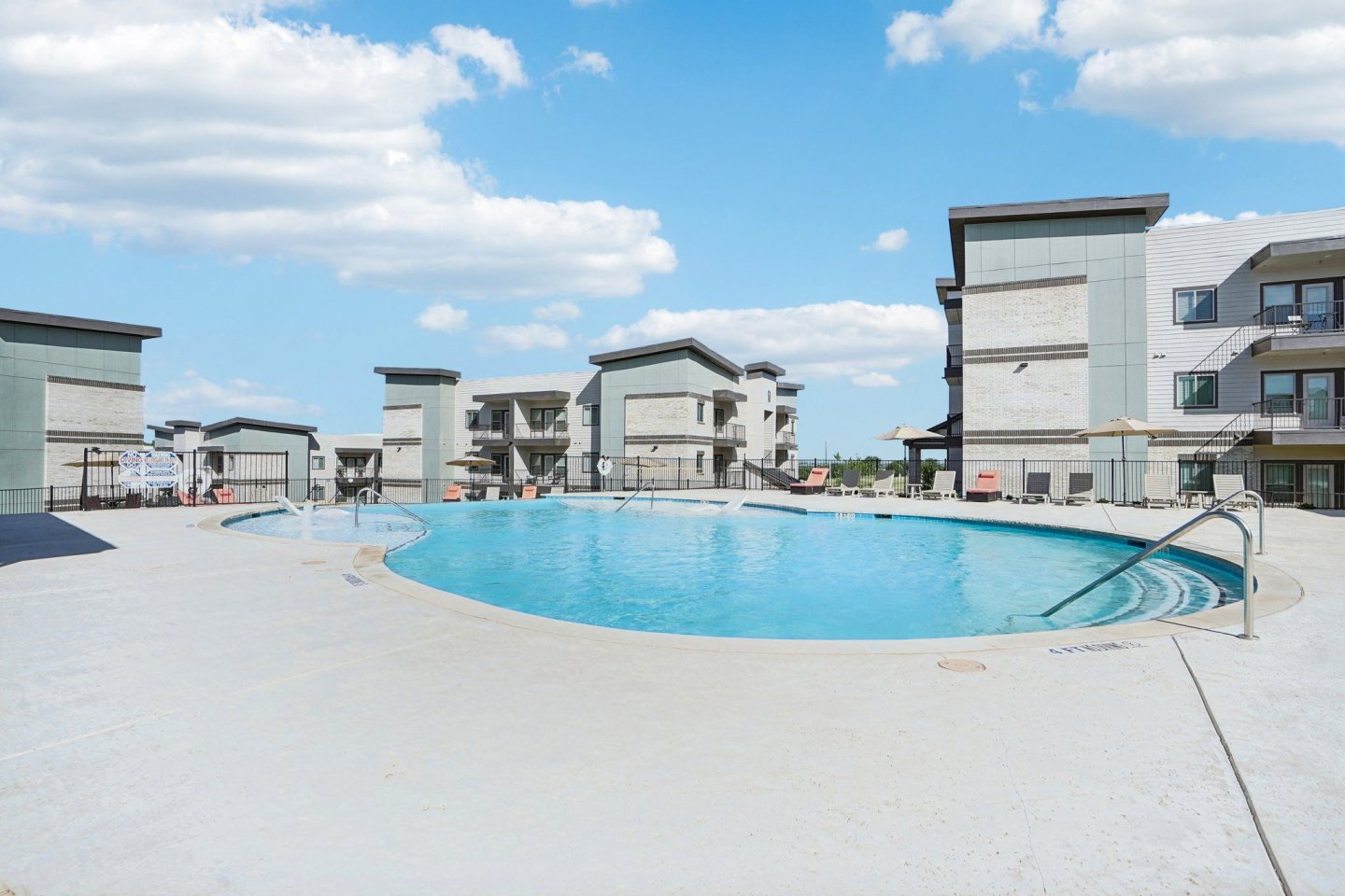 The Laredo Image 19