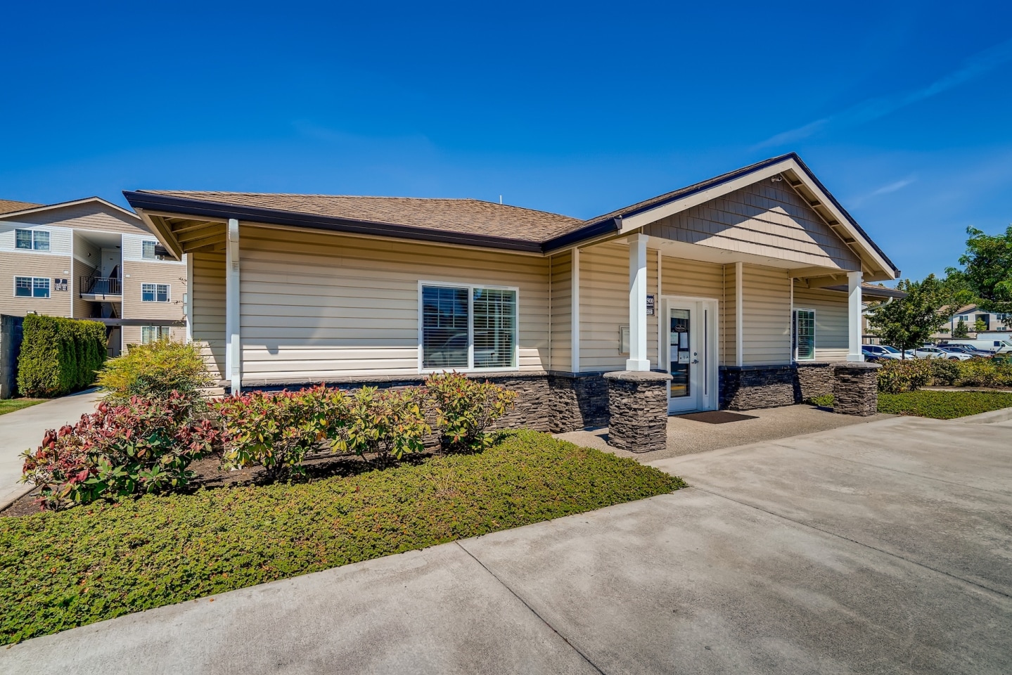 Fountain Village Apartment Homes Image 17