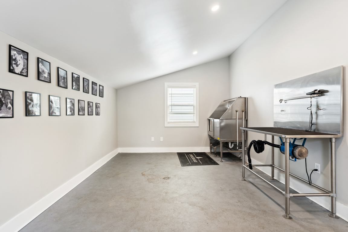 Linkhorn Bay Apartments Image 15