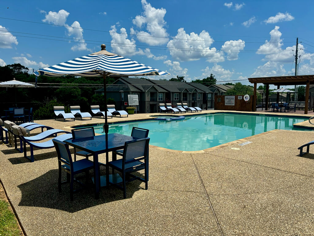 Summer Brook Apartments Image 18