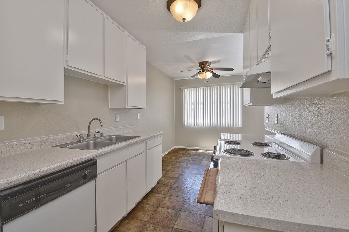 Woodside Village Apartments Image 37