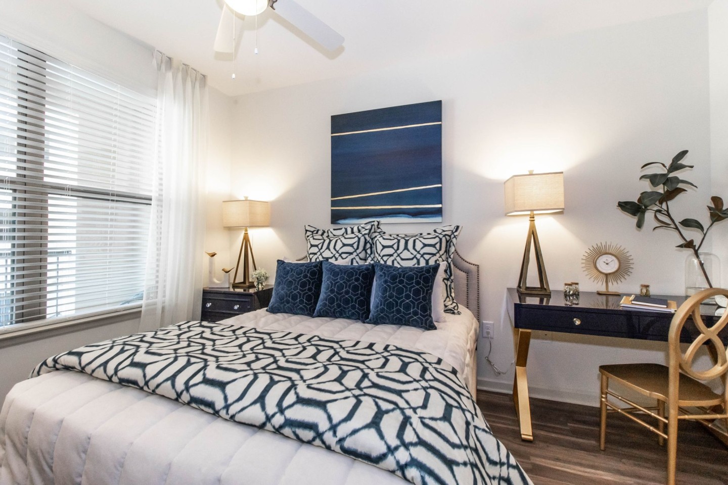1105 Town Brookhaven Image 18