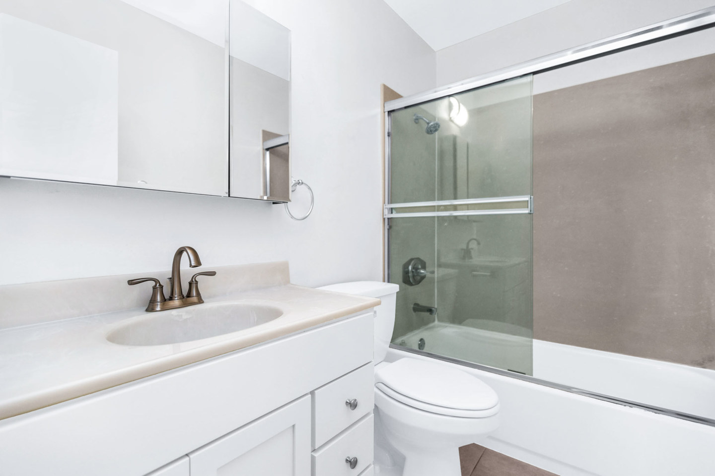 1509 Golden Gate Avenue Image 7