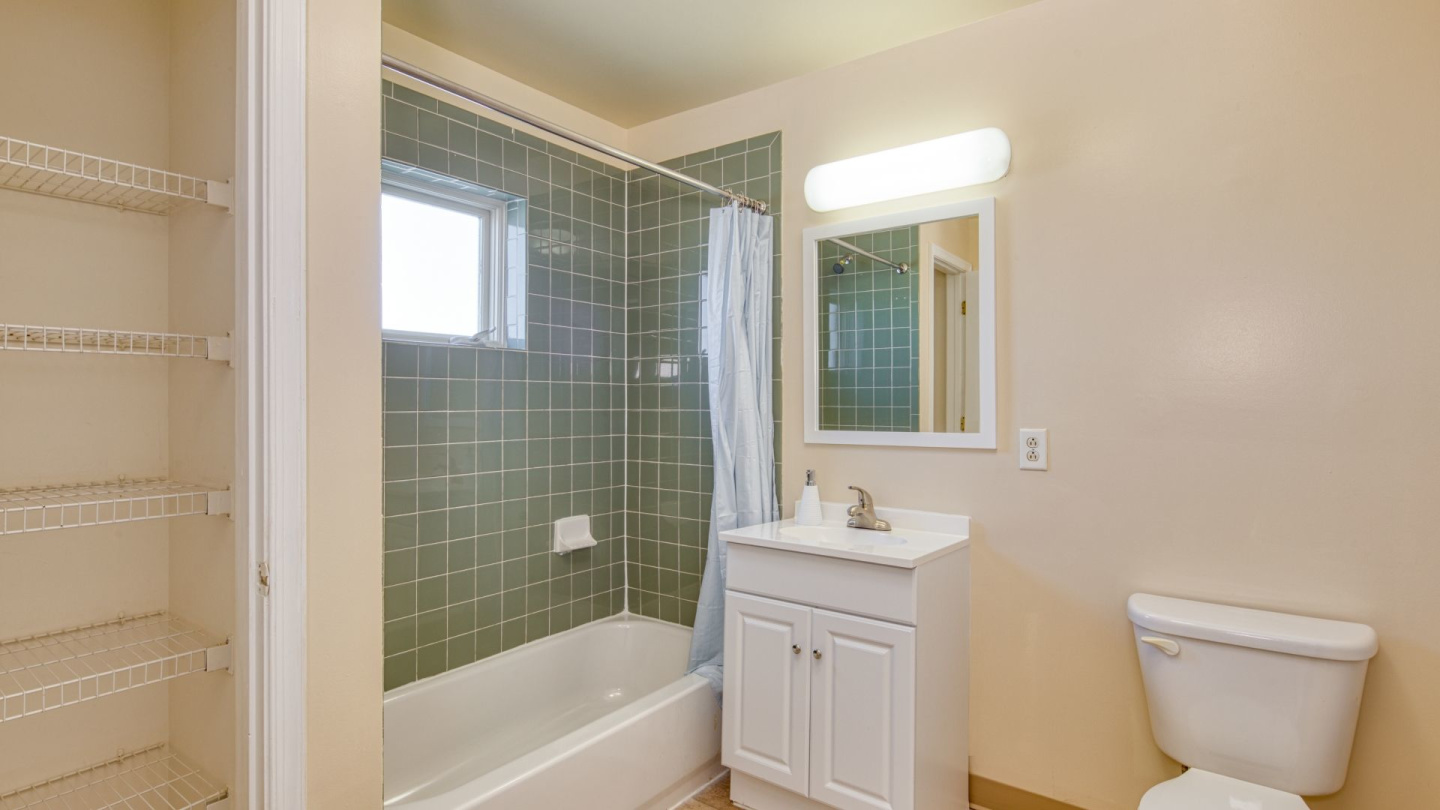 North Market/South Carroll Apartments Image 31